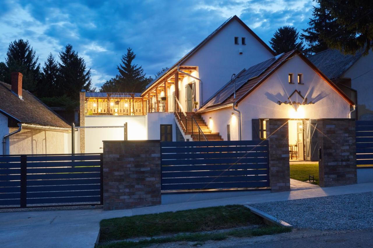 Veranda Villány Exteriér fotografie